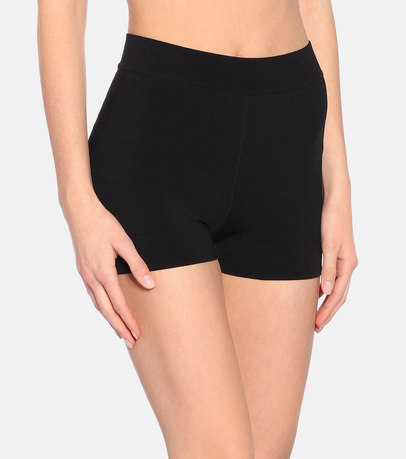 Short de danse noir essentiel