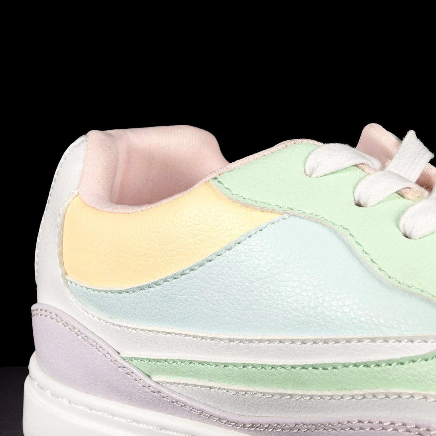 Fuego Pastel Low-Top Dance Sneakers